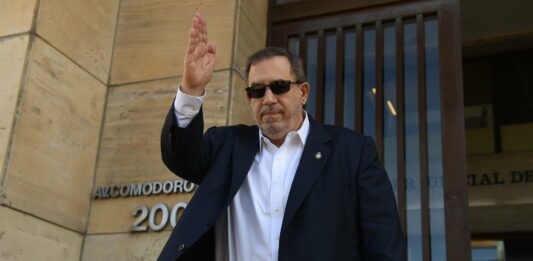 El economista liberal, Carlos Maslatón, declaró como testigo en la causa que investiga las supuestas ventas de candidaturas realizadas en el partido de Javier Milei.