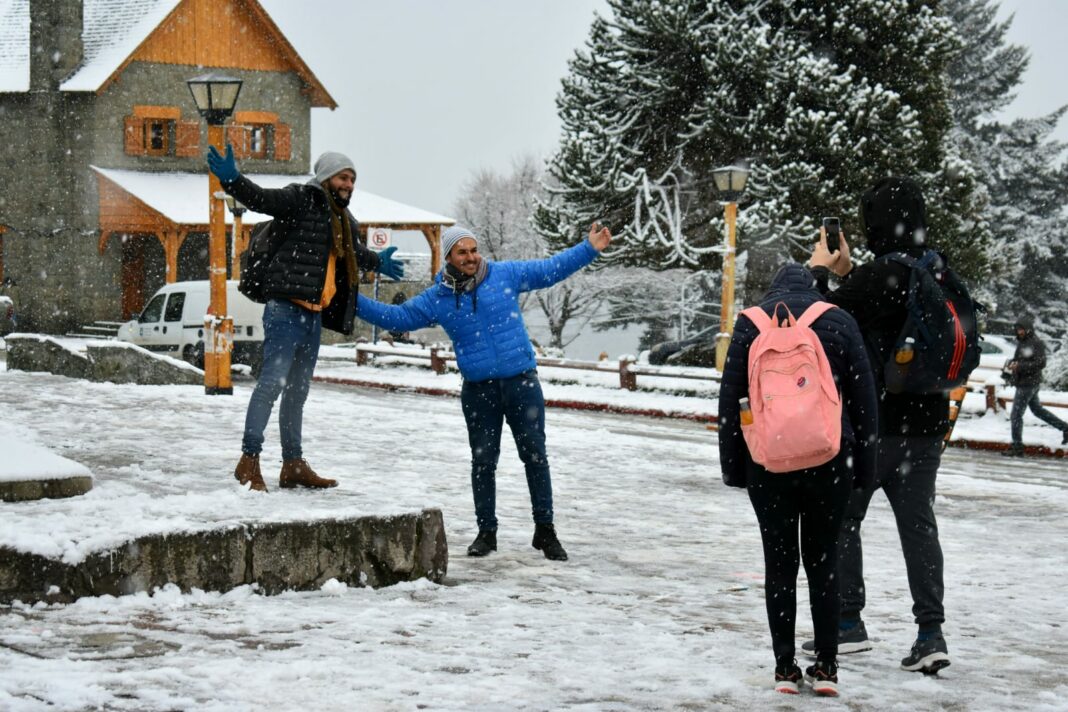 El ministro de Turismo y deportes, Matías Lammens estimó que para la temporada de invierno arribarán más de seis millones de turistas.