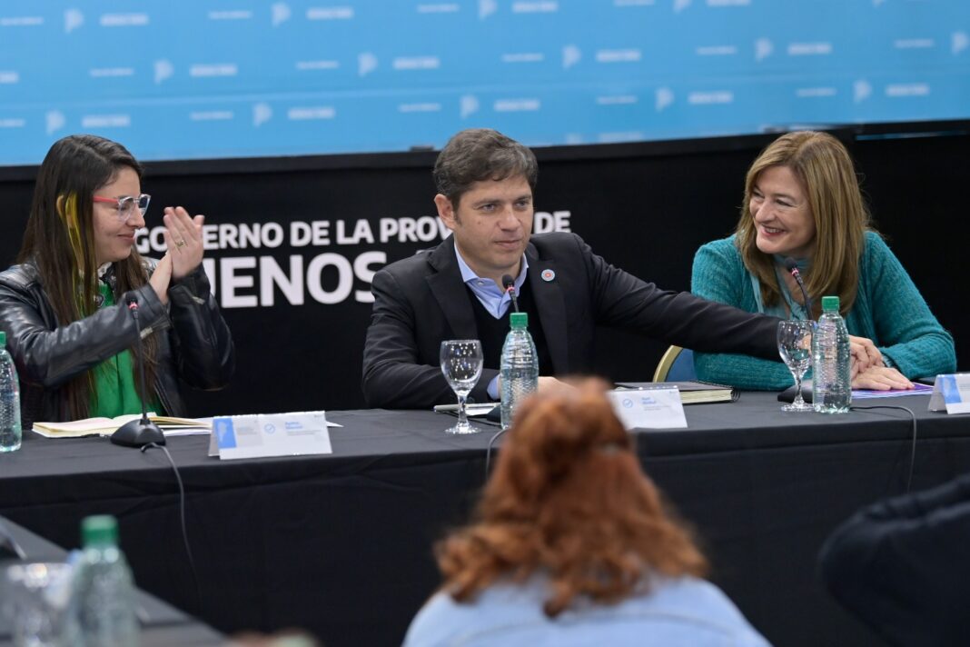 El gobernador bonaerense, Axel Kicillof participó junto a las ministras de género, Ayelén Mazzina y Estela Díaz, de la segunda sesión ordinaria del Consejo Federal.