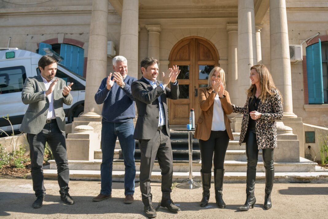 El gobernador bonaerense, Axel Kicillof,´inauguró el primer Centro Universitario de Colón y defendió su obras en Educación.