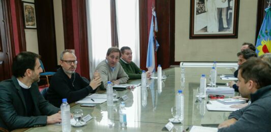 Los intendentes bonaerenses de Juntos por el Cambio le pidieron a Kicillof que les de un fondo extraordinario para pagar la suma fija.