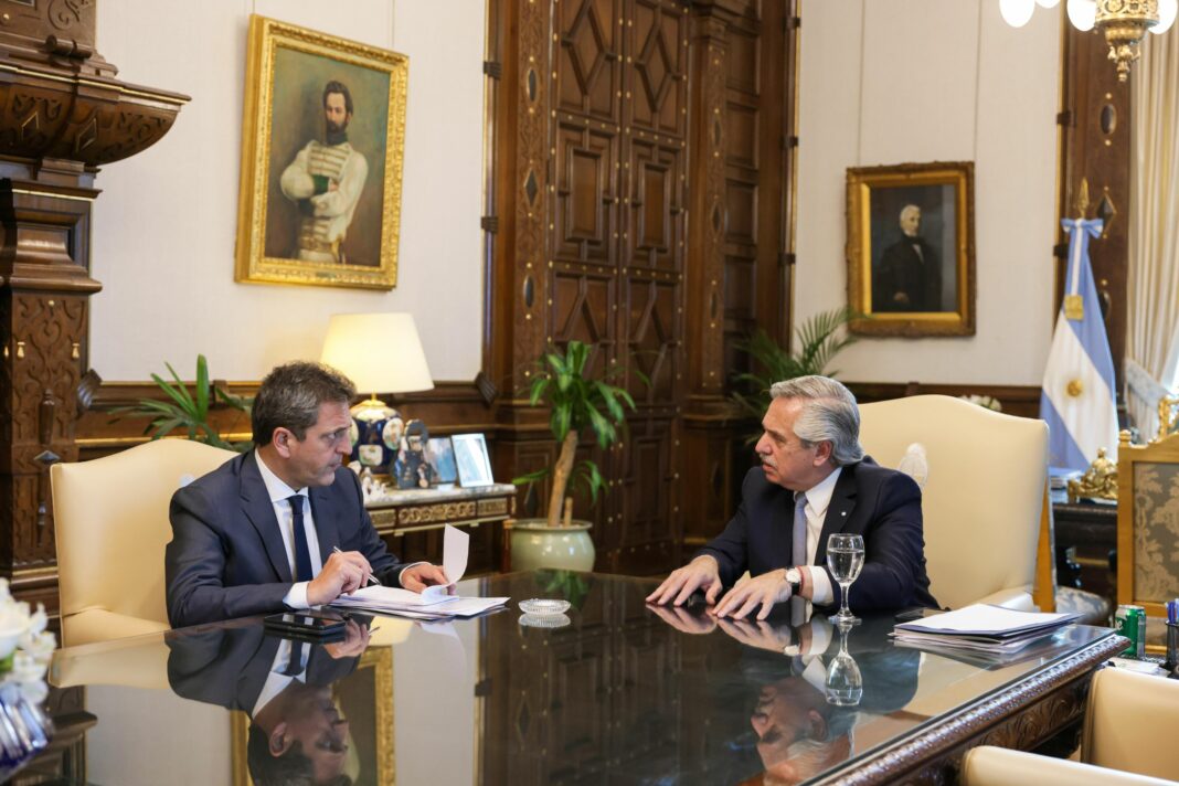Este domingo por la noche, los dirigentes opositores de diferentes fuerzas políticas criticaron las medidas anunciadas por Sergio Massa..