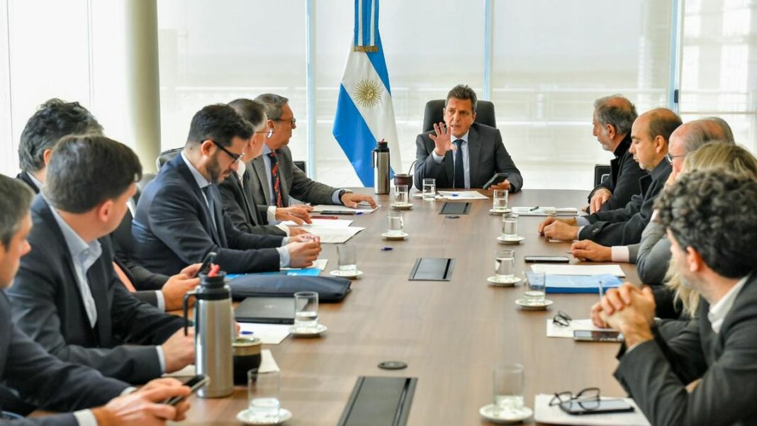 Sergio Massa, realizó este domingo una serie de anuncios que buscan paliar la situación económica de la sociedad.