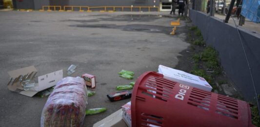 Tras los intentos de saqueos en el interior del Conurbano bonaerense, crecen los operativos policiales en varios municipios del interior de la provincia.