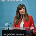 Imputan a Cerruti por incitación a la violencia tras la denuncia del diputado Sotelo Tras la denuncia del diputado bonaerense, Nahuel Sotelo, el fiscal, Guillermo Marijuan, imputó a la vocera presidencial, Gabriela Cerruti.