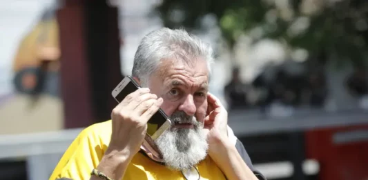 El Ministro de Seguridad, entre otros, denunció a Castells por los saqueos.