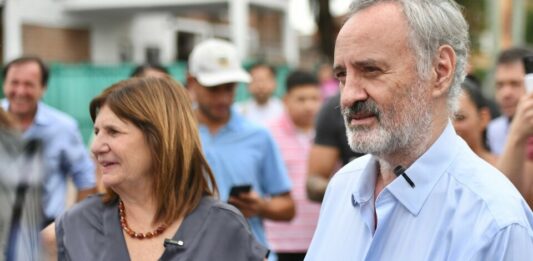 El senador bonaerense, Joaquín de La Torre, sostuvo que Bullrich es la más capacitada para "conducir el cambio que pide la población".