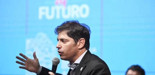 El gobernador bonaerense, Axel Kicillof, cargó contra los candidatos presidenciales Javier Milei y Patricia Bullrich, y criticó sus planes de gobierno.