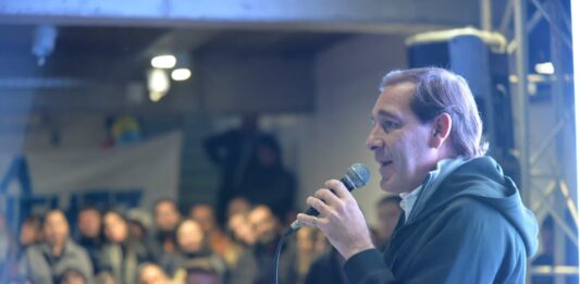 Garro inauguró un nuevo local de Juntos por el Cambio en La Plata y pidió a los vecinos que acompañen la boleta de Santilli y Larreta.
