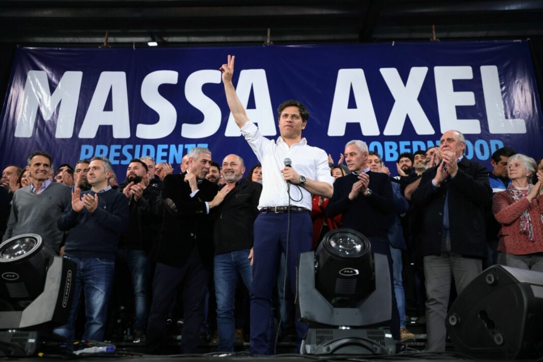 En medio del fuerte revés que sufrió el oficialismo en las PASO 2023, el gobernador de la provincia de Buenos Aires, Axel Kicillof, arrasó en la provincia.
