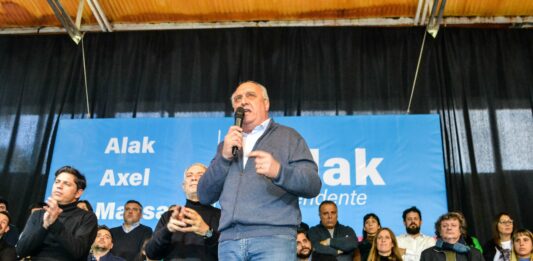 Pedro Borgini es titular de ATSA La Plata y fue concejal durante dos períodos. Por estas horas, se candidatea a senador bonaerense por la Octava sección electoral, como parte de un acuerdo de la CGT Regional La Plata y el aspirante a intendente por UxP, Julio Alak. En un mano a mano con Diputados Bonaerenses, responde a todas las preguntas de la sección Soy tu candidato, versión 2023. Su trayectoria, propuestas y más.