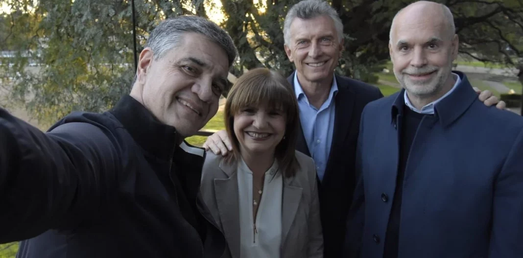Los dos precandidatos presidenciales de Juntos por el Cambio, Horacio Rodríguez Larreta y Patricia Bullrich, tuvieron su gesto de unidad antes de las PASO.