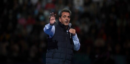 El precandidato presidencial de Unión por la Patria, Sergio Massa, se prepara para encarar su agenda de actividades antes de las PASO.