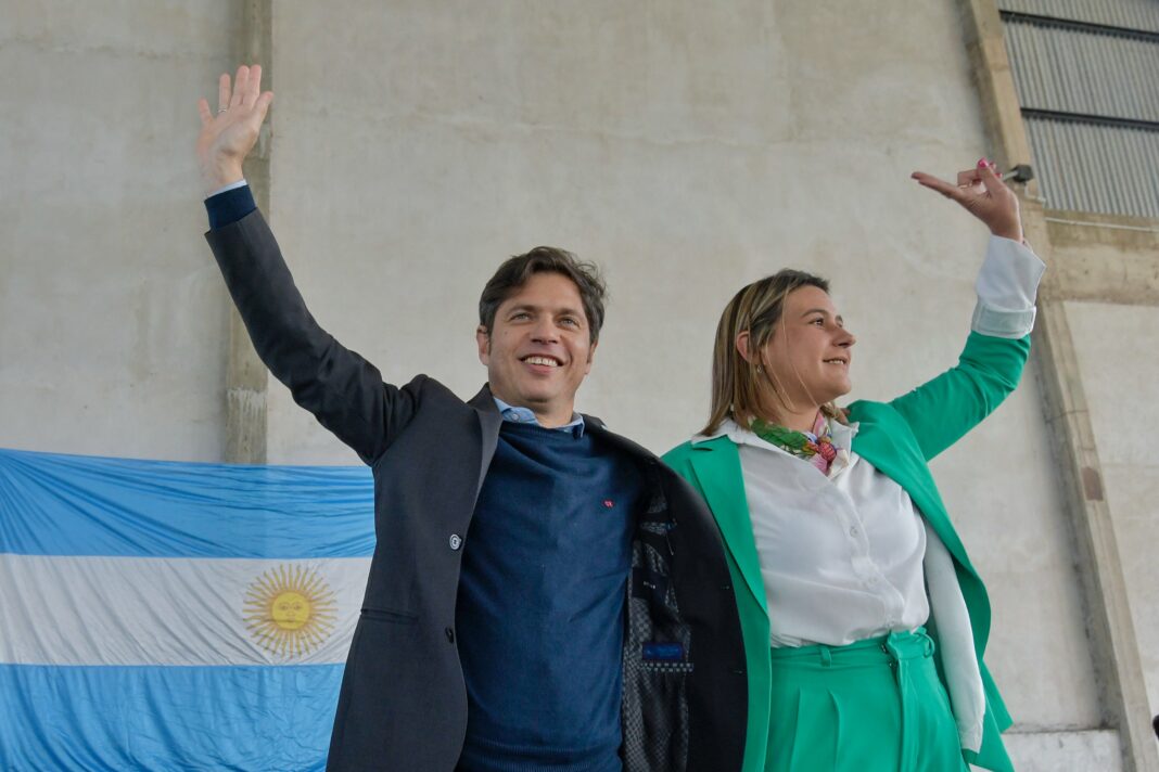 El gobernador Axel Kicillof visitó San Nicolás y apuntó contra Santiago Passaglia, el candidato a intendente de Juntos por el Cambio. 