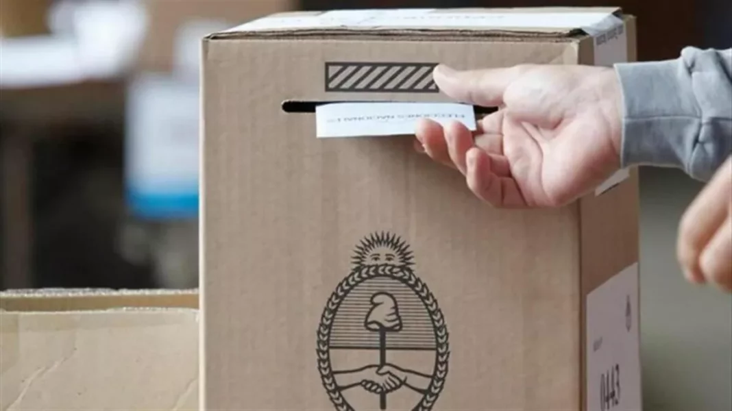 La junta electoral bonaerense impugnó a tres precandidatos a Gobernador por no cumplir los requisitos mínimos para participar de los comicios.
