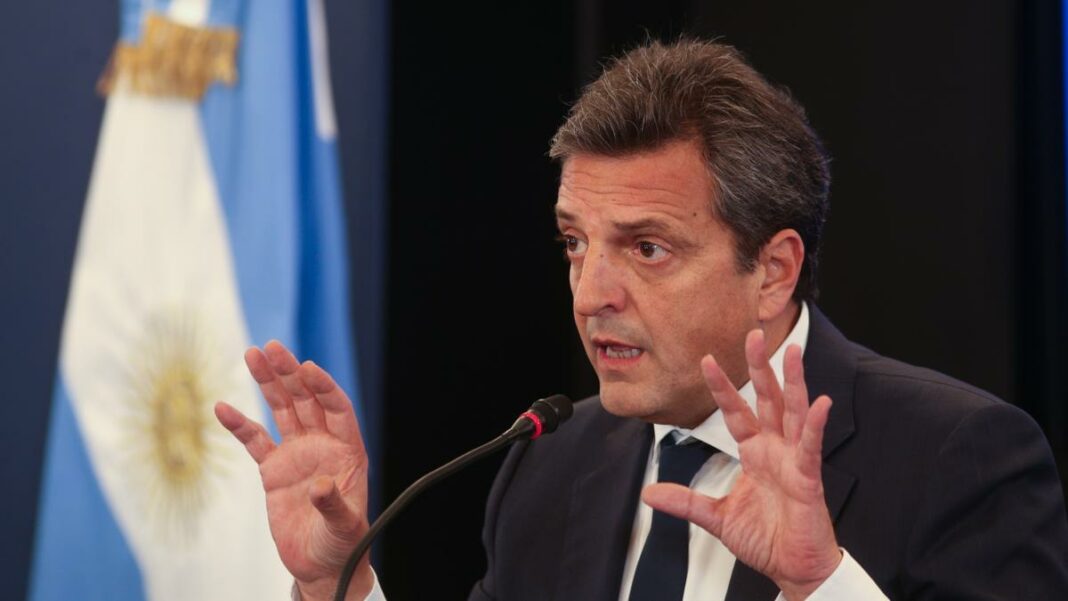 El ministro de Economía, Sergio Massa, dio las razones acerca de la violenta subida que registró el dólar blue en las últimas semanas.