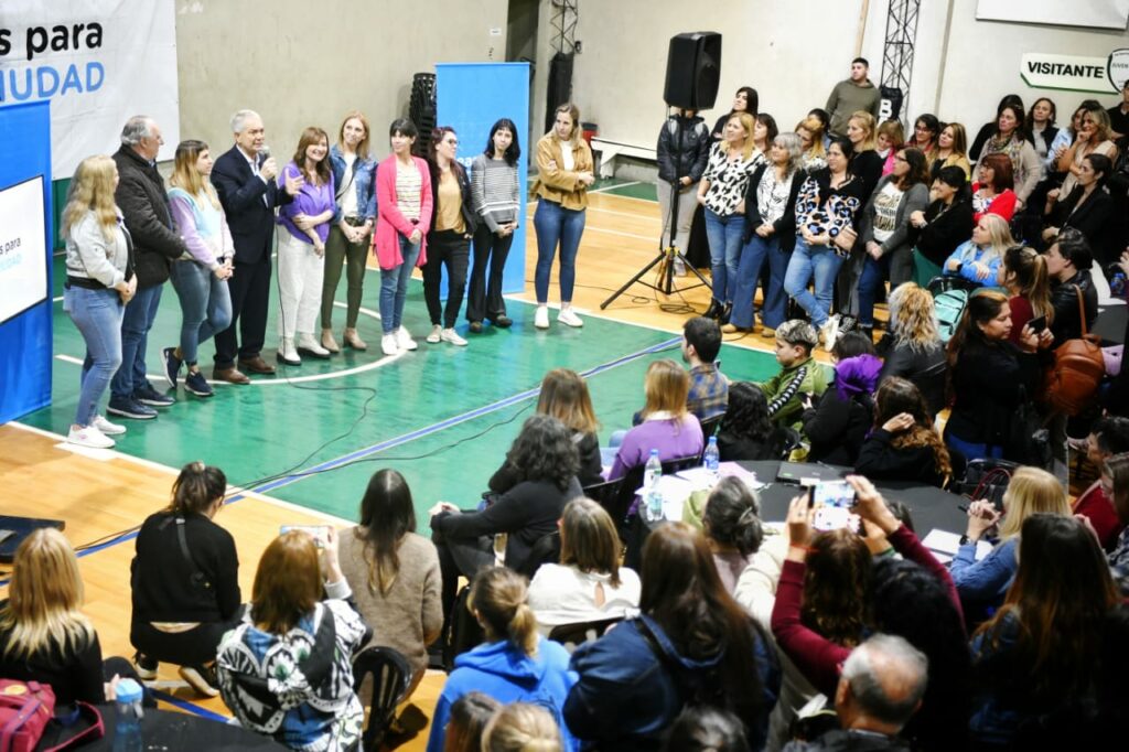 Alak presentó su plan integral de igualdad de género para La Plata.