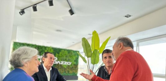 El pre candidato a intendente, Juan Pablo Allan, presentó el plan “La Plata Trabaja” con el objetivo de reactivar el empleo y la producción.