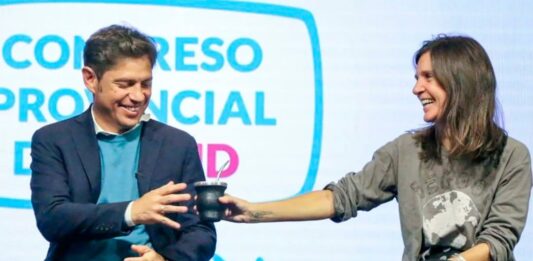 Kicillof brindó su apoyo a Fernanda Raverta y desmintió que se "discrimine" a Mar del Plata en el reparto de fondos.