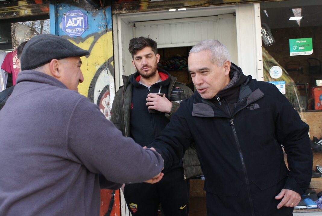 El exfiscal de La Plata, Marcelo Romero, se postula como primer precandidato a senador por la Octava sección electoral. Su salto a la política, sus propuestas y su sueño. Diputados Bonaerenses te presenta otra entrevista en la sección Soy tu candidato.