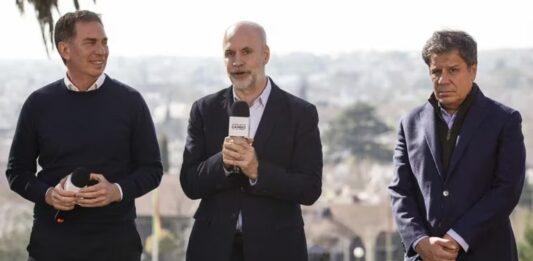 Por primera vez en toda la campaña, Larreta y Santilli se mostraron en Tandil junto a Manes.