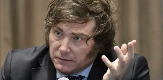 Milei corrió de la escena al PRO y advirtió que si gana el balotaje no los incluirá en su gabinete presidencial.
