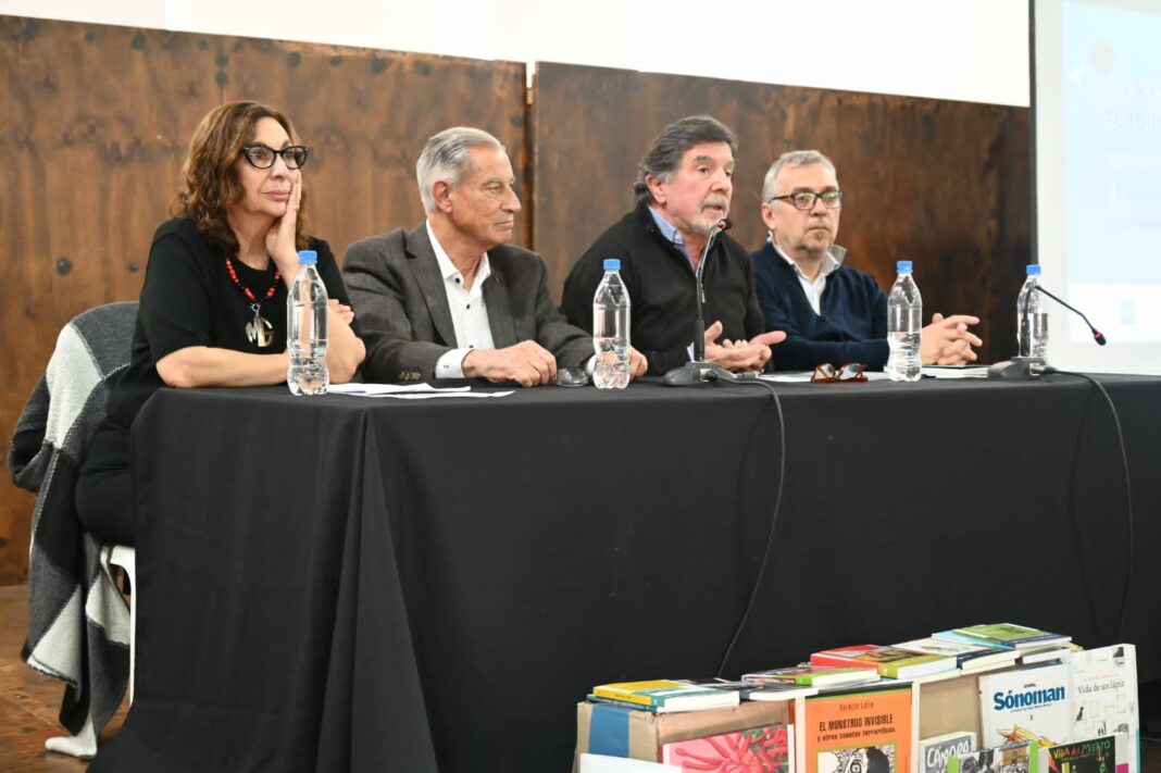 El ex ministro de Educación de la Nación y creador de Paka Paka, Alberto Sileoni, cruzó al candidato libertario, Ramiro Marra, por querer cerrar el canal infantil.