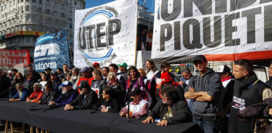 Las dos CTA y la UTEP reclamarán este miércoles un aumento del 44% en el Consejo del Salario.