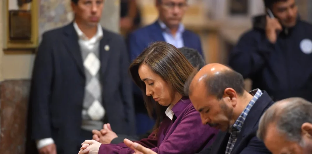 Tras los cruces por el acuerdo de las 62 organizaciones peronistas, Moyano y Villarruel se cruzaron en la misa por José Ignacio Rucci.