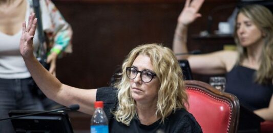 La senadora bonaerense de Juntos, Claudia Rucci, reflexiona a 50 años del asesinato de su padre, José Ignacio Rucci, en un imperdible mano a mano con Diputados Bonaerenses.
