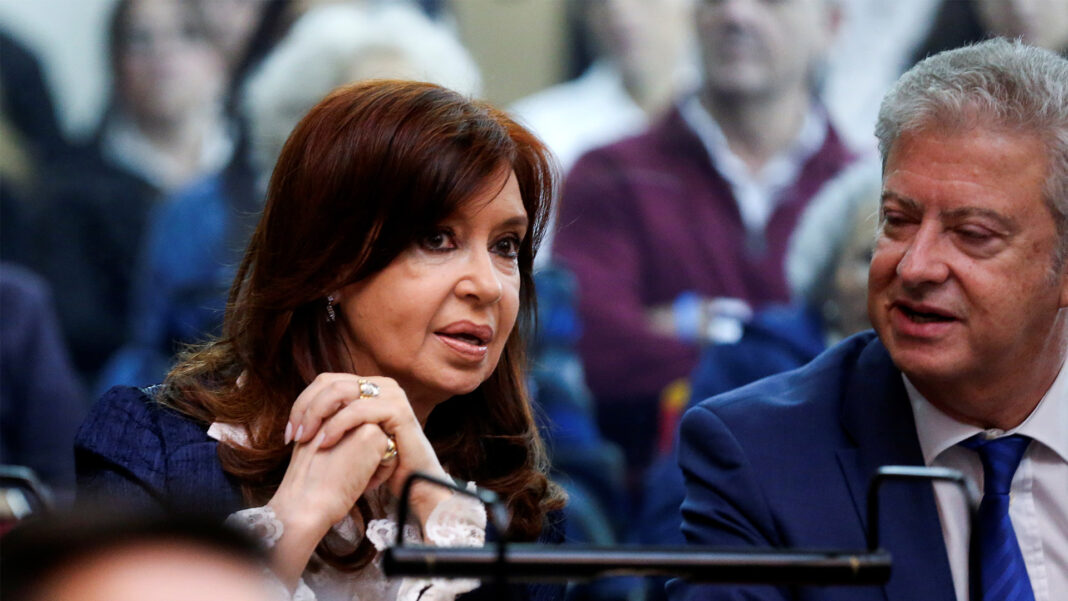 los tribunales federales de Comodoro Py sortearon este jueves los jueces que intervendrán en el juicio oral contra la exmandataria.