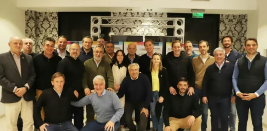 Los jefes comunales de Juntos realizarán un encuentro en La Plata para unificar los reclamos por los pagos adeudados por el Ejecutivo bonaerense.