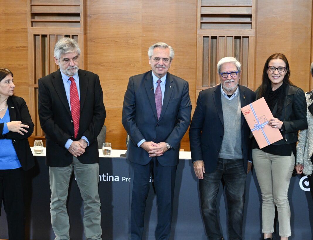 El presidente de la Nación, Alberto Fernández, cruzó a Javier Milei por sus intenciones de cerrar el CONICET.