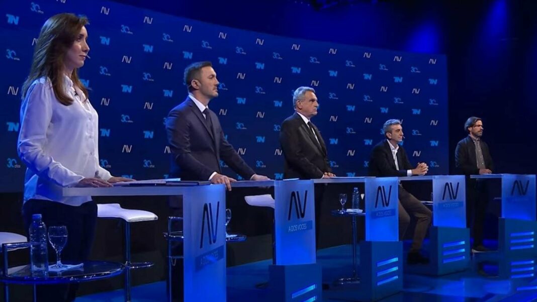 Los cinco candidatos participaron del debate vicepresidencial con cruces, chicanas personales y gritos.