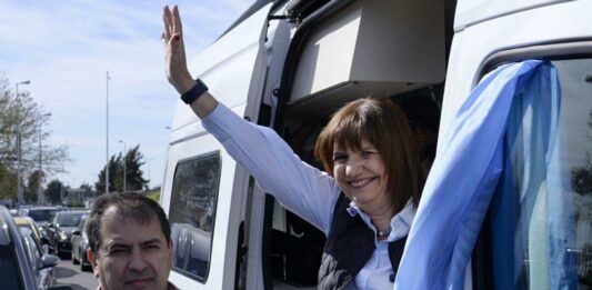 Patricia Bullrich estará en Avellaneda y Quilmes, donde será recibida por los candidatos a intendente de la coalición, Lucas Yacob y Martiniano Molina.