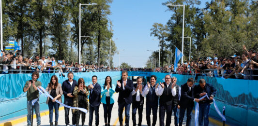 El ministro de Economía, Sergio Massa, anticipó este sábado que “en las próximas horas”se anunciarán más medidas de alivio económico para autónomos, informales y pymes.