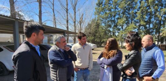 El candidato a vicegobernador, Miguel Fernández, estuvo en municipios de la Cuarta sección en una gira que buscó fortalecer el armado territorial.
