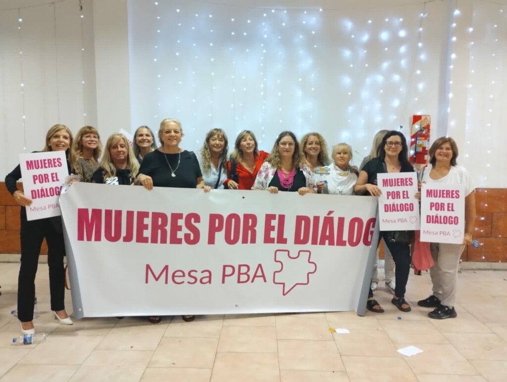 La agrupación provincial Mujeres por el Diálogo respaldó la candidatura de Patricia Bullrich. 