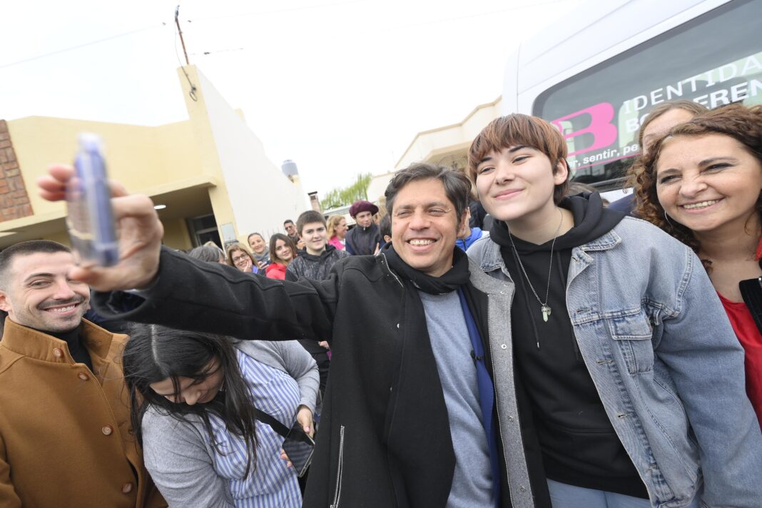 El gobernador de la provincia de Buenos Aires, Axel Kicillof, recorrió el Centro de Diagnósticos por Imágenes de San Cayetano que adquirió un nuevo tomógrafo.