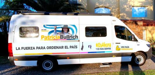La candidata a Presidenta de Juntos por el Cambio, Patricia Bullrich, estrena motorhome y sale de caravana para llegar al balotaje. Repasa la agenda.