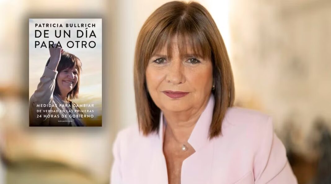 La candidata a presidenta de JxC, Patricia Bullrich, relanza la campaña con la presentación de su libro, y se espera que en primera fila este el fundador del PRO, Mauricio Macri.