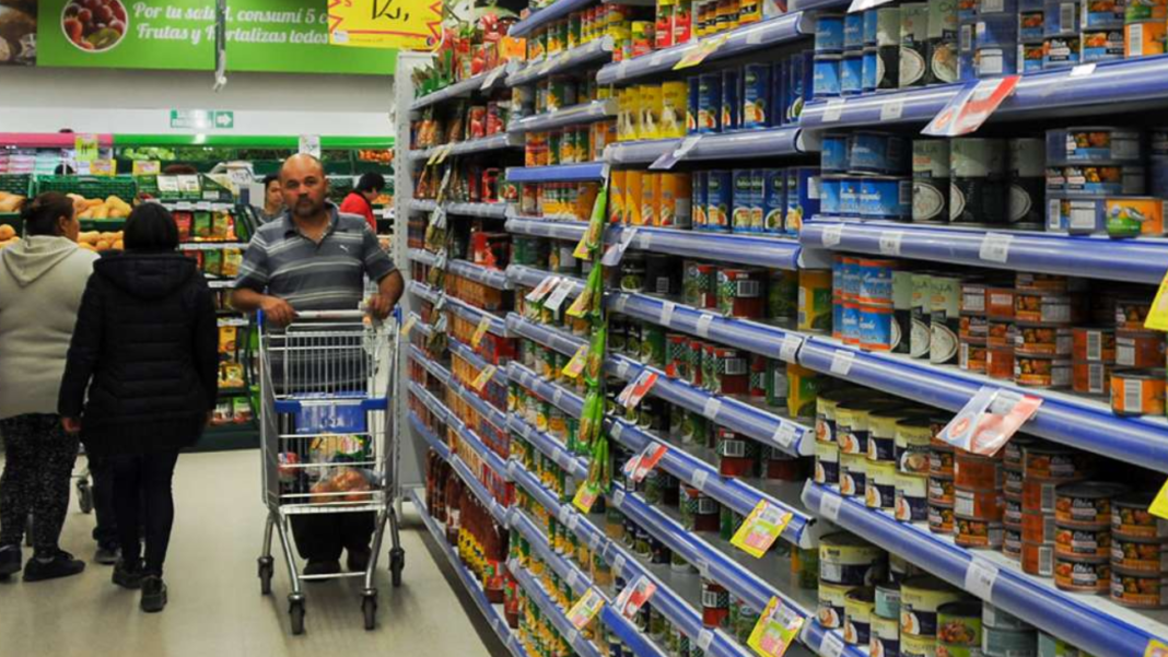 Este martes el INDEC dará a conocer la inflación de agosto. Consultoras privadas anticiparon una fuerte aceleración por encima del 10%.