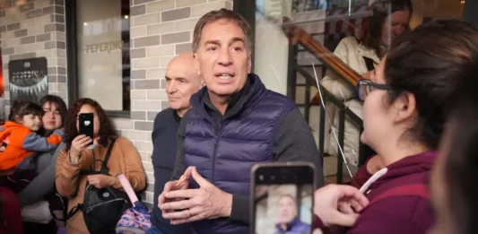 Santilli busca redireccionar sus votos hacia Grindetti, para hacerle frente a Kicillof.