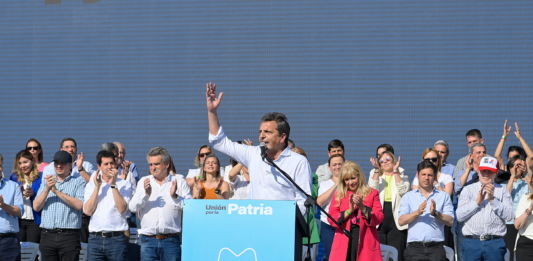 El peronismo activa el músculo militante para respaldar a Massa