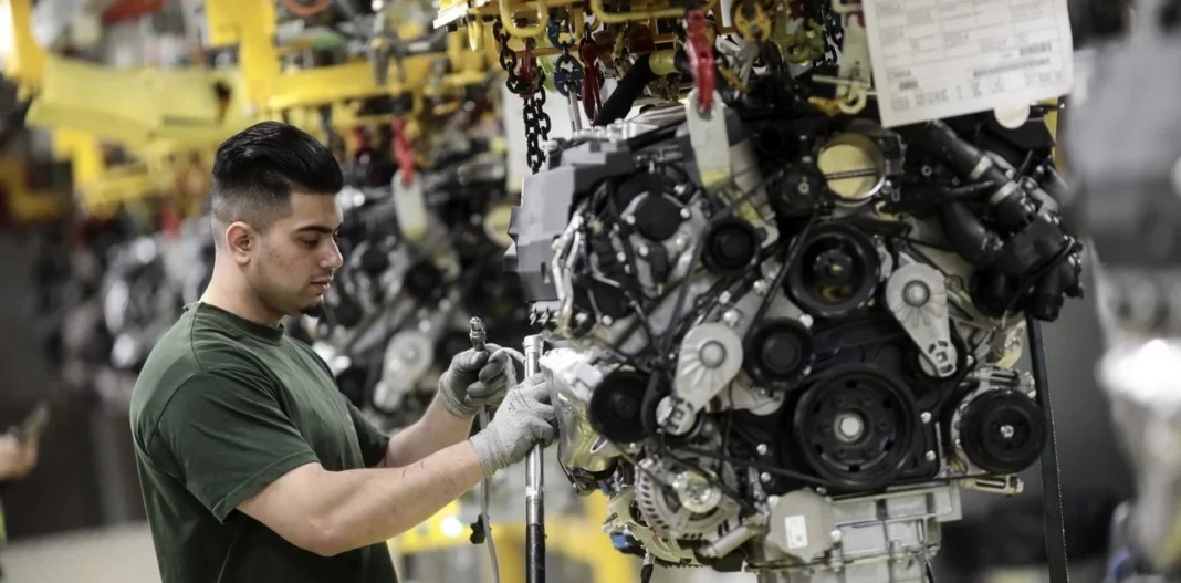Según el informe del INDEC, la actividad industrial de julio tuvo un descenso interanual del 1,1%.