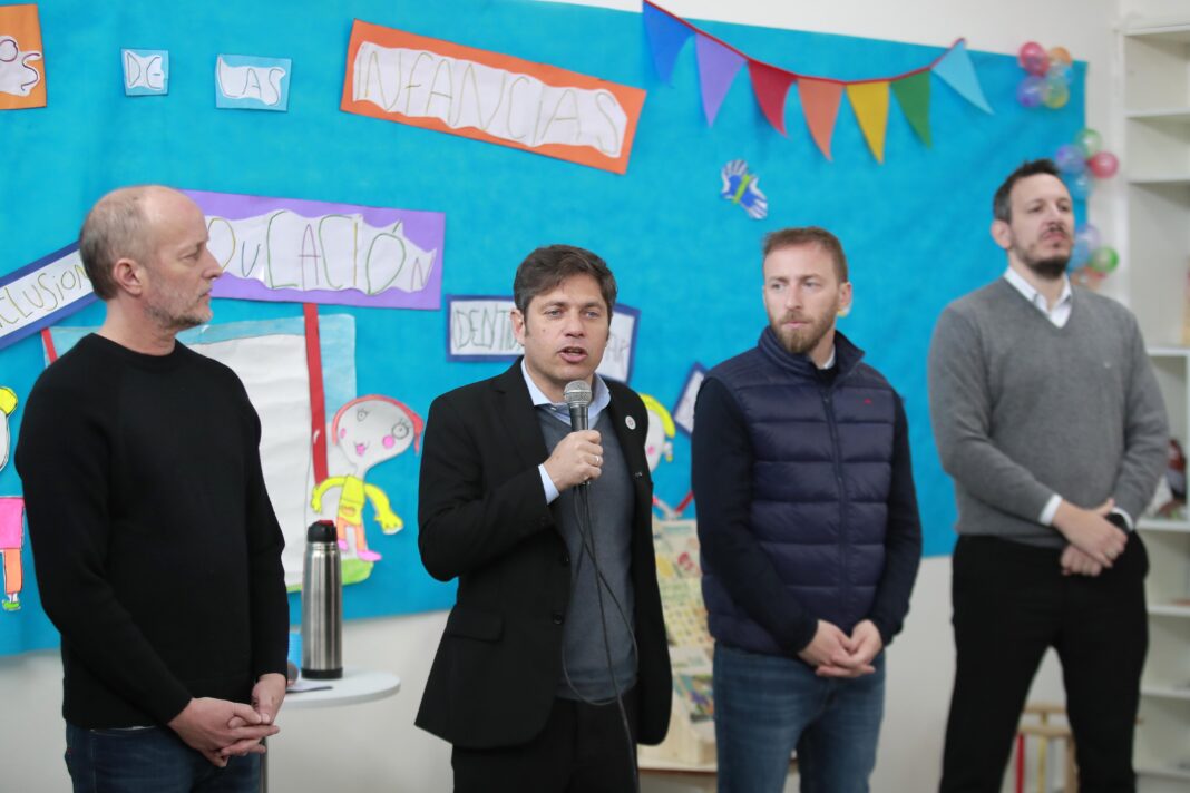 Kicillof encabezó la inauguración de un jardín en Lomas de Zamora y advirtió que el voto de octubre tendrá consecuencias a futuro.