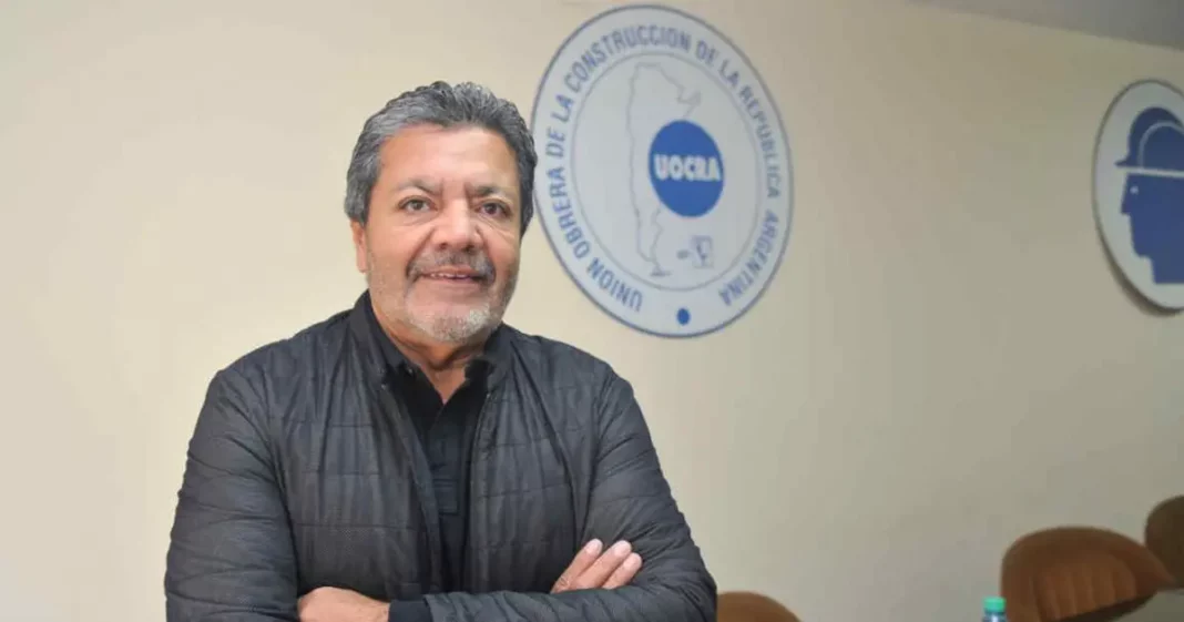 El líder de la UOCRA y referente de la CGT, Gerardo Martínez, mantuvo una reunión en secreto con Milei. De qué hablaron.