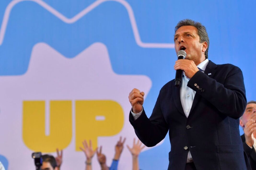 El candidato a presidente de UxP, Sergio Massa, estrenó spot y slogan. “Tenemos con quién, tenemos con qué”, asegura.