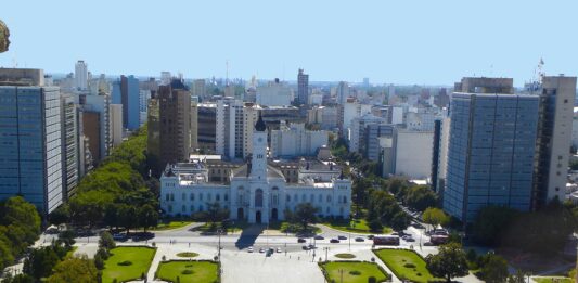 Mirá cuáles son los 22 municipios bonaerenses en los que los ciudadanos definieron cambiar de fuerza política.