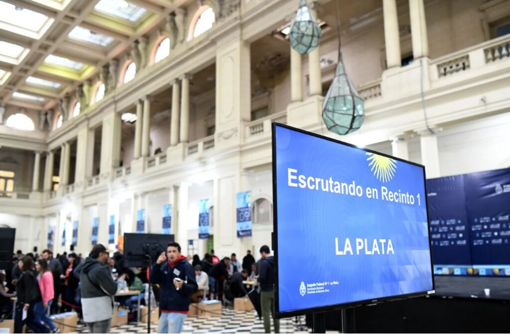 El escrutinio definitivo en La Plata confirmó que Alak ganó en extrajeros.